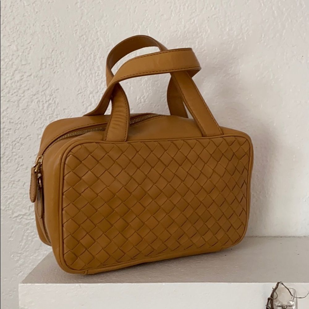 Bottega Venetta Intrecciato caramel mini bag - Picture 5 of 16